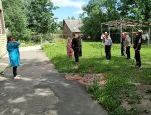 Показ комплекса упражнений для людей с ограниченной активностью